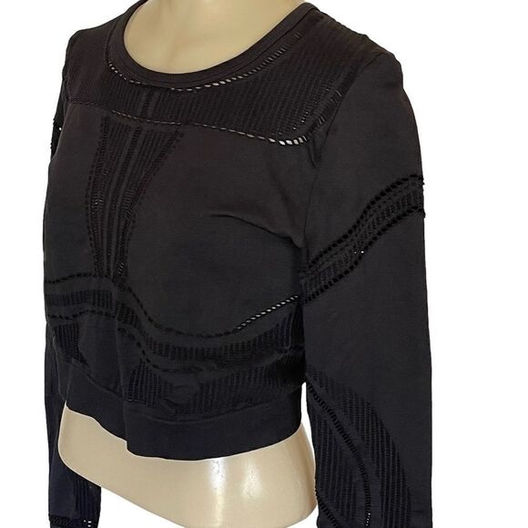 Fabletics Jaymee Cropped Mesh Cutout Long Sleeve Train Yoga Fitted Athletic Top - Picture 2 of 16